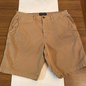 Men’s Khaki Shorts